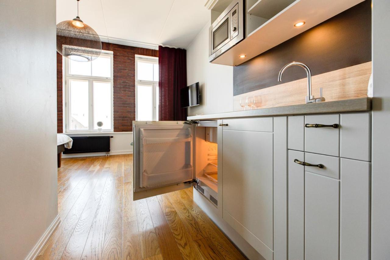 Stylish Studio In Perfect Location, 24H Reception Appartement Tallinn Buitenkant foto