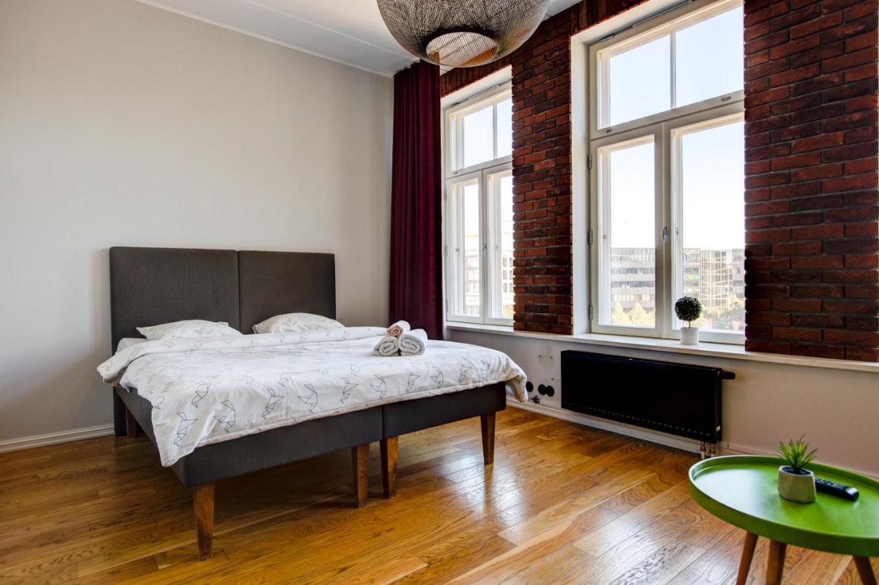 Stylish Studio In Perfect Location, 24H Reception Appartement Tallinn Buitenkant foto