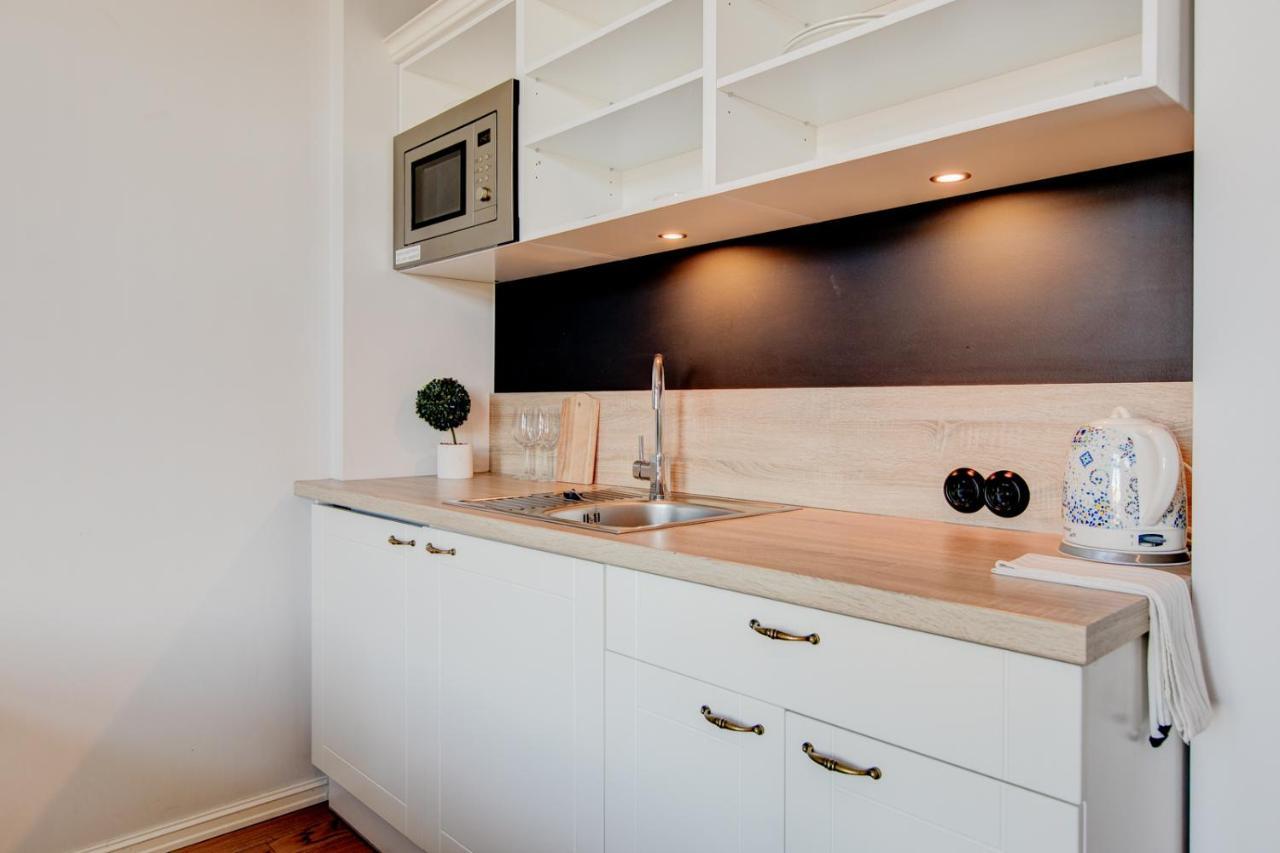 Stylish Studio In Perfect Location, 24H Reception Appartement Tallinn Buitenkant foto