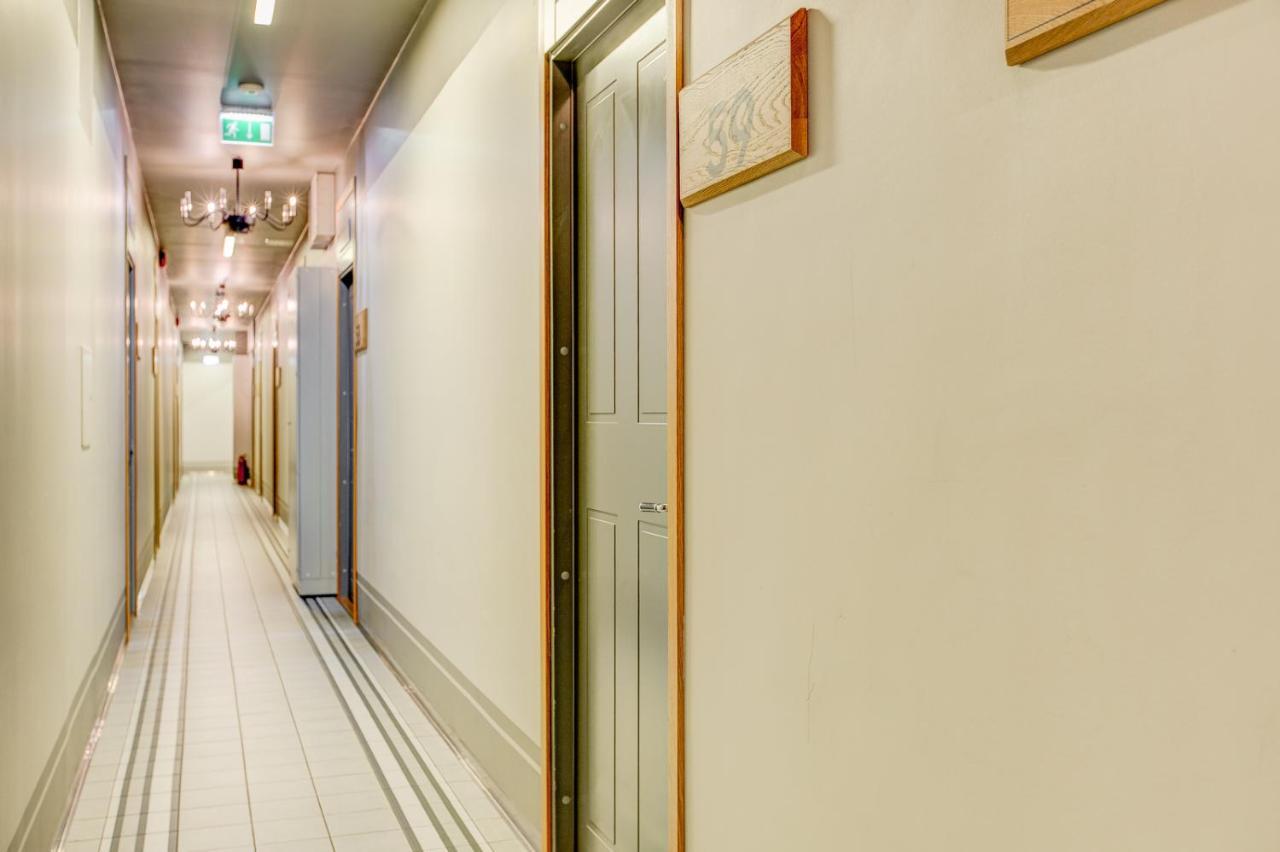 Stylish Studio In Perfect Location, 24H Reception Appartement Tallinn Buitenkant foto