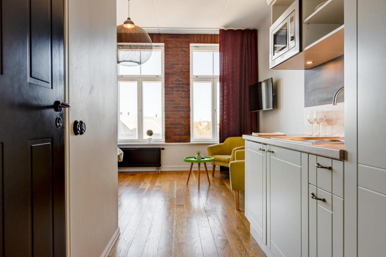 Stylish Studio In Perfect Location, 24H Reception Appartement Tallinn Buitenkant foto