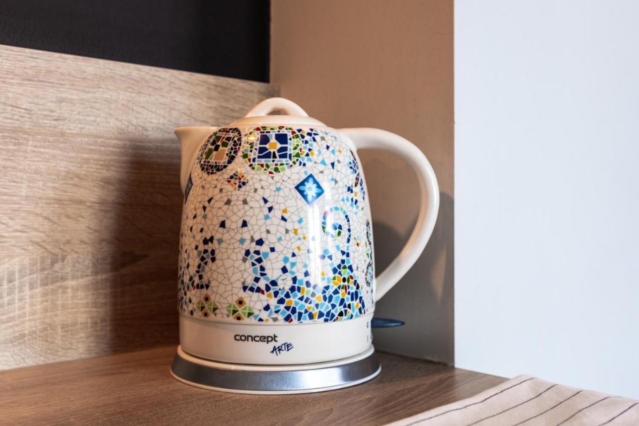 Stylish Studio In Perfect Location, 24H Reception Appartement Tallinn Buitenkant foto