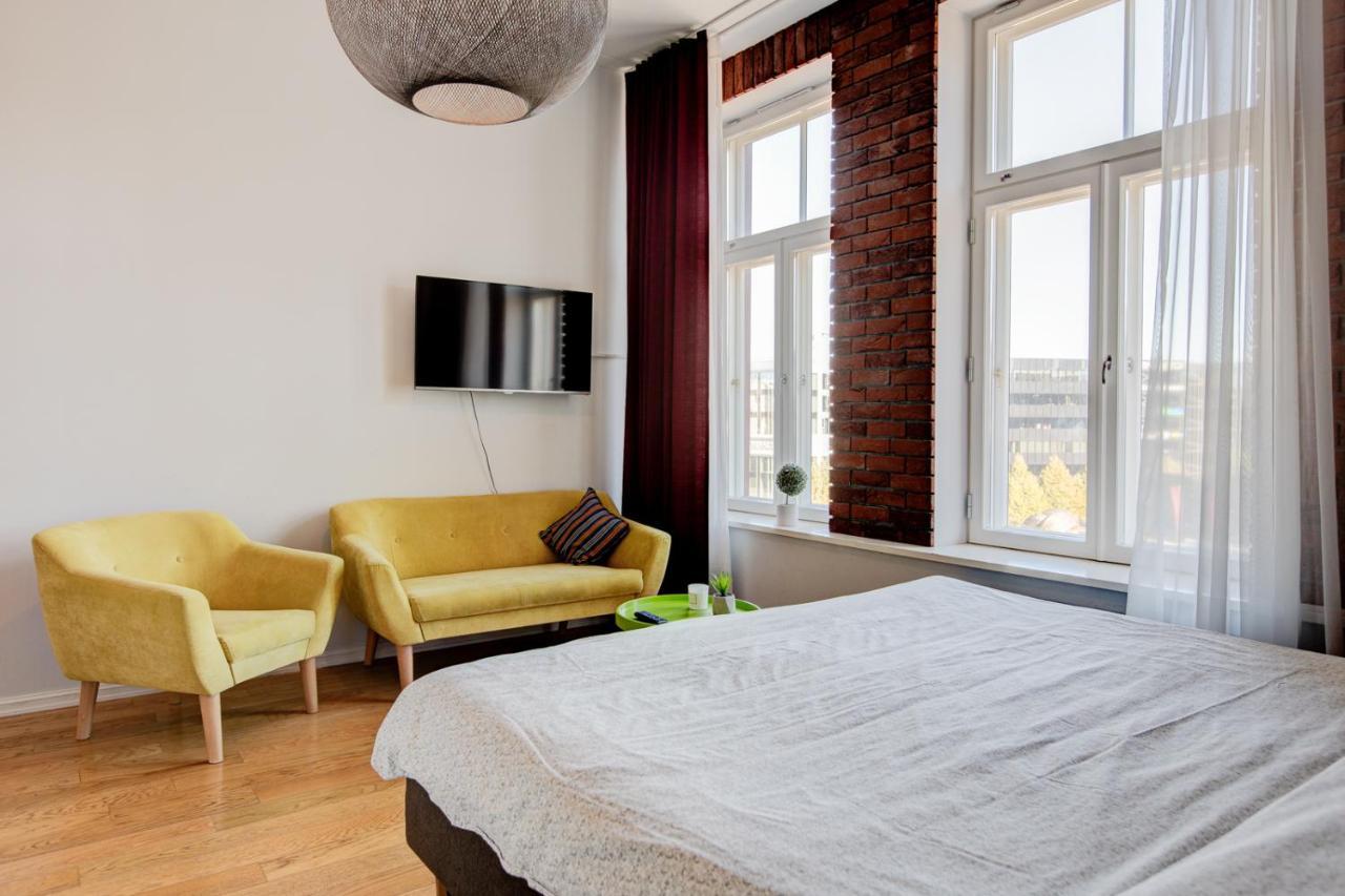 Stylish Studio In Perfect Location, 24H Reception Appartement Tallinn Buitenkant foto