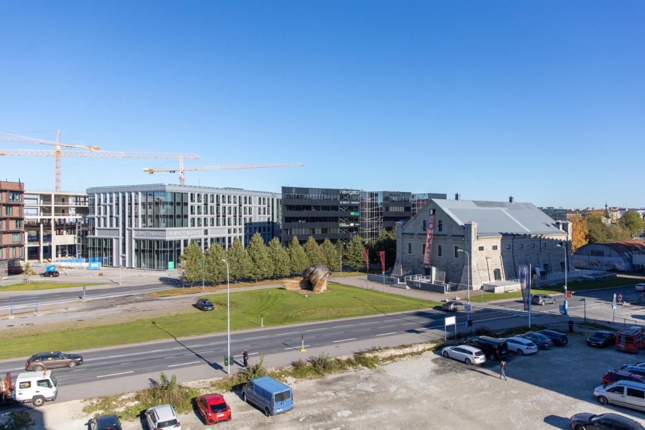 Stylish Studio In Perfect Location, 24H Reception Appartement Tallinn Buitenkant foto
